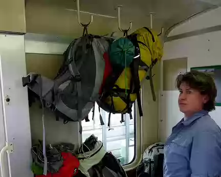 PXL036 Accroche bagage dans le train